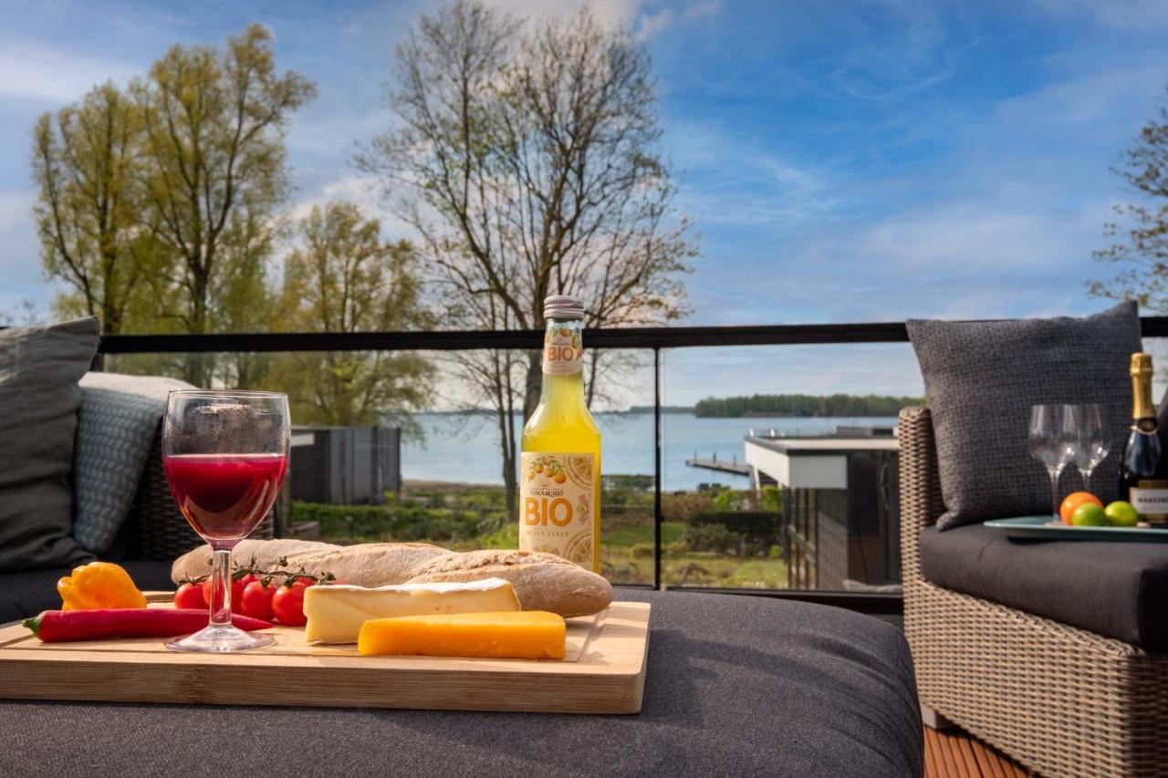 Cube Elite mit Meerblick am Strand im EuroParcs Bad Hoophuizen Hulshorst Exterior foto